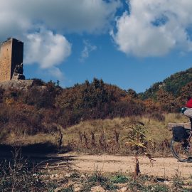 Grand Gravel Dos Reinos BIKEPACKING torres de Sibirana