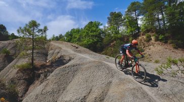 Zona Zero Pirineos con Club BTT Open Natura MOUNTAIN BIKE descenso de Puyballeta